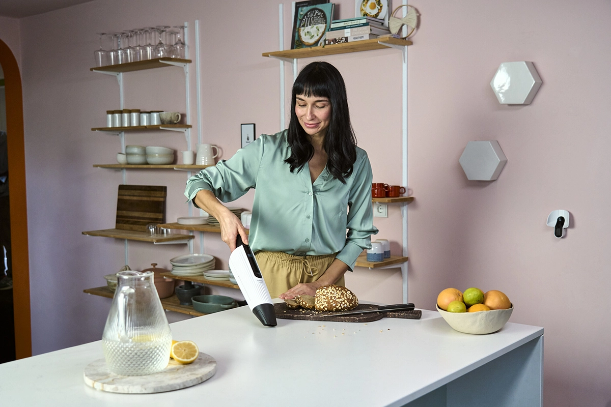 Namizni sesalnik VM7