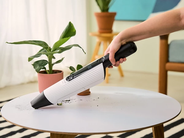 Namizni sesalnik VM7